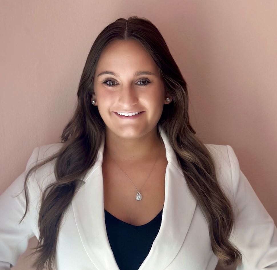 Hailie Steiner AvonByTheSea Diane Turton, Realtors