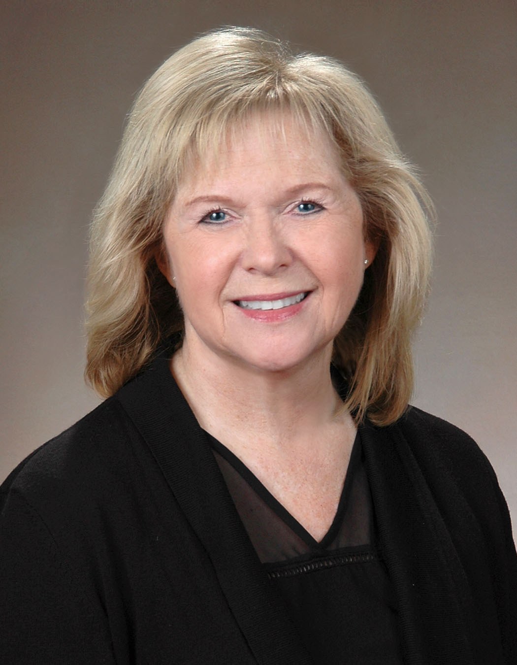 jackie-deppe-avon-carpenter-realtors-inc