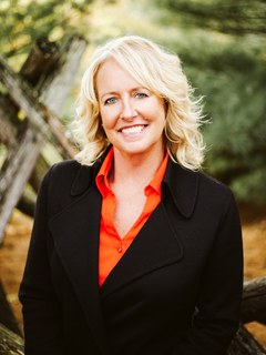 Melissa Lundeberg Melissa Lundeberg