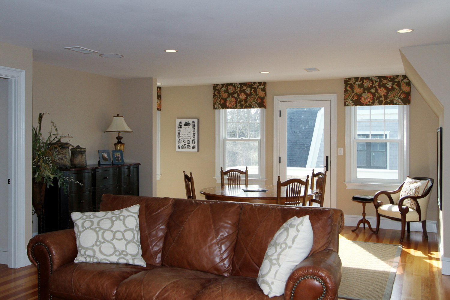 Sold 161 Uncle Barneys Road, Dennis, MA 02670, West Dennis 4 Beds