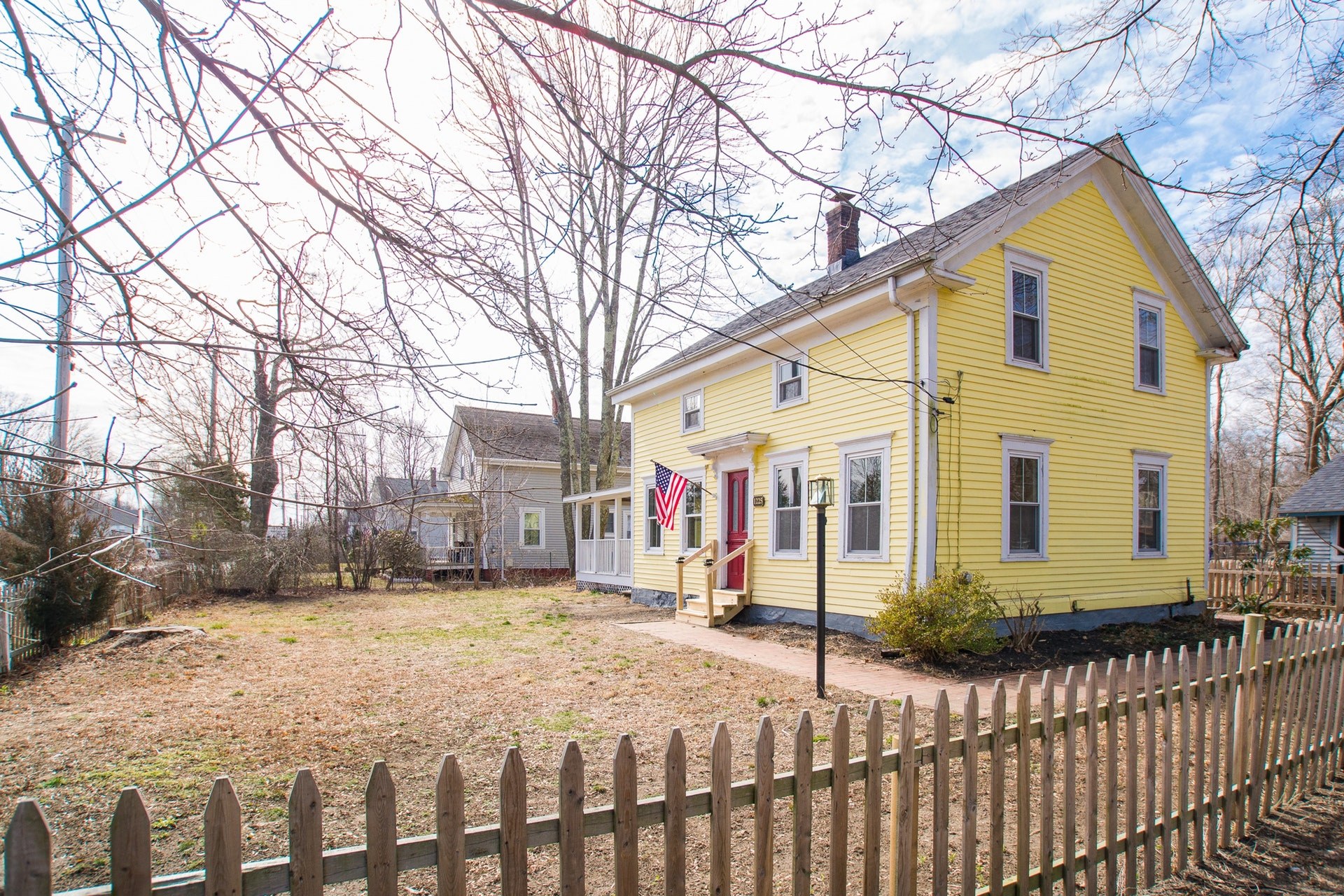 1225 Tower Hill Road, North Kingstown, RI 02852 The Blackstone Team