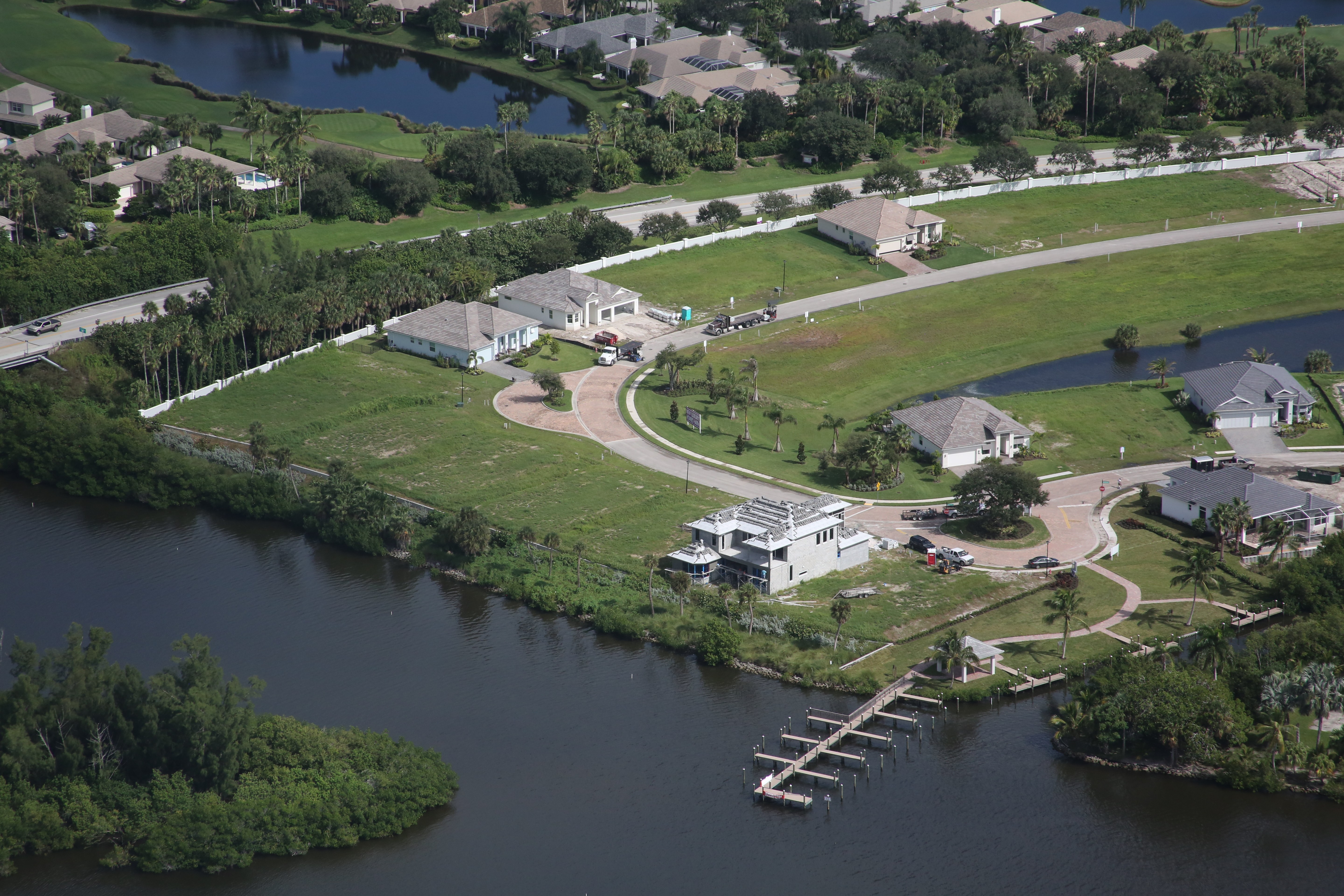 For Sale 9265 Orchid Cove Circle, Vero Beach, FL 32963 3 Beds / 3