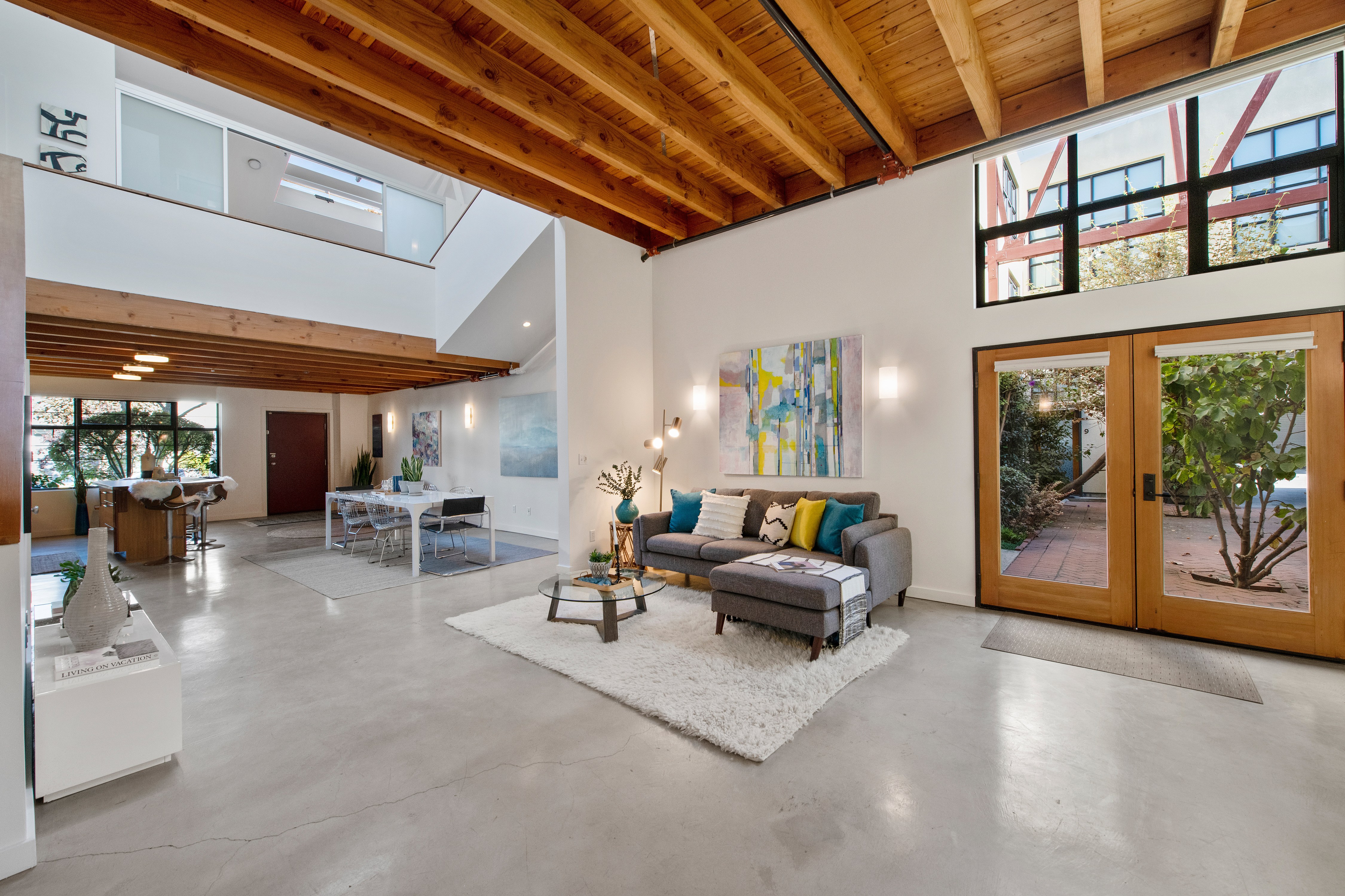 Sold 1695 15Th St, 6, Oakland, CA 94607 2 Beds / 2 Full Baths / 1