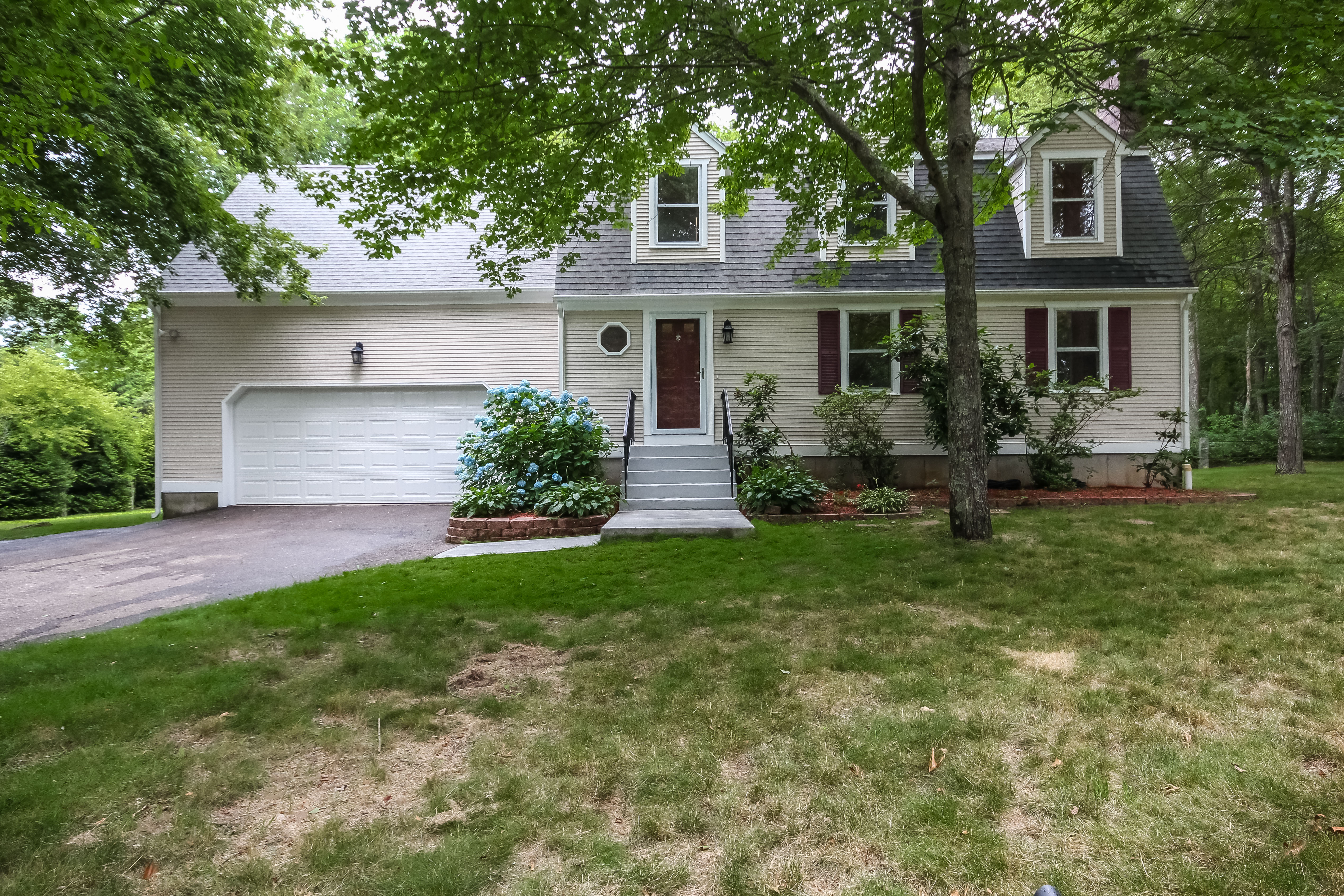 836 Slocum RD, North Kingstown, RI 02874, Saunderstown / Slocum Mott