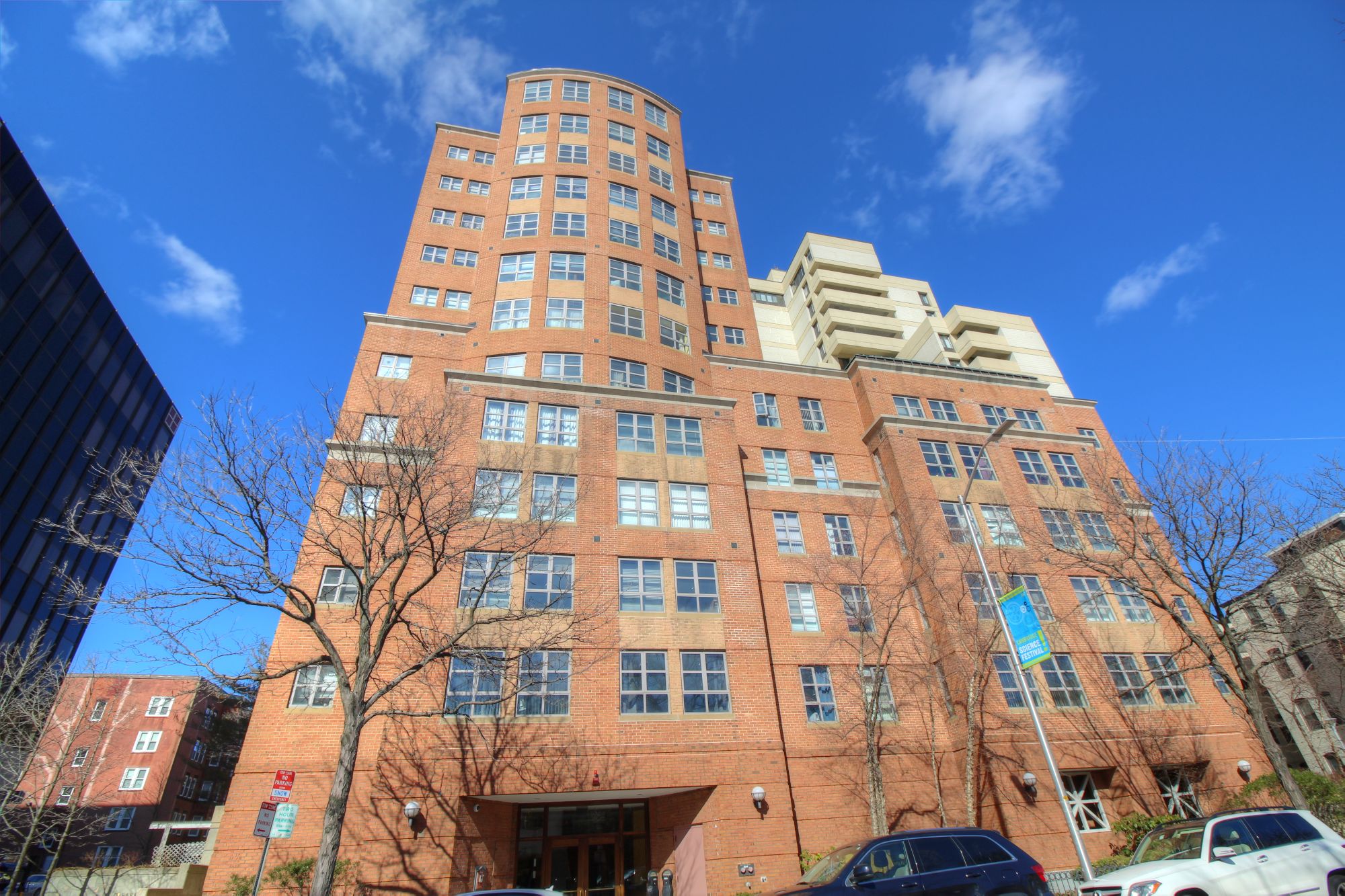 931 Massachusetts Avenue Condos