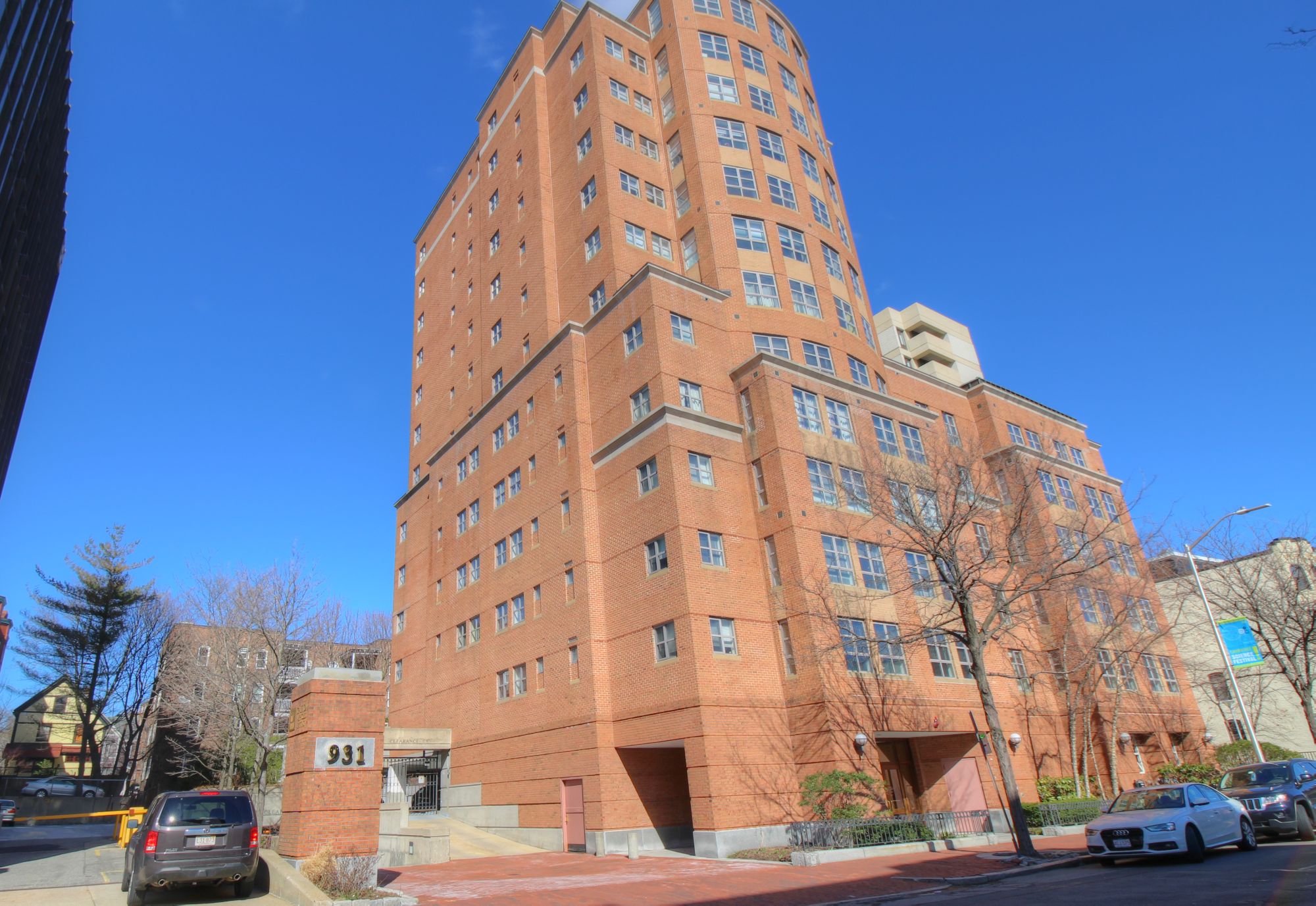 931 Massachusetts Avenue Condos