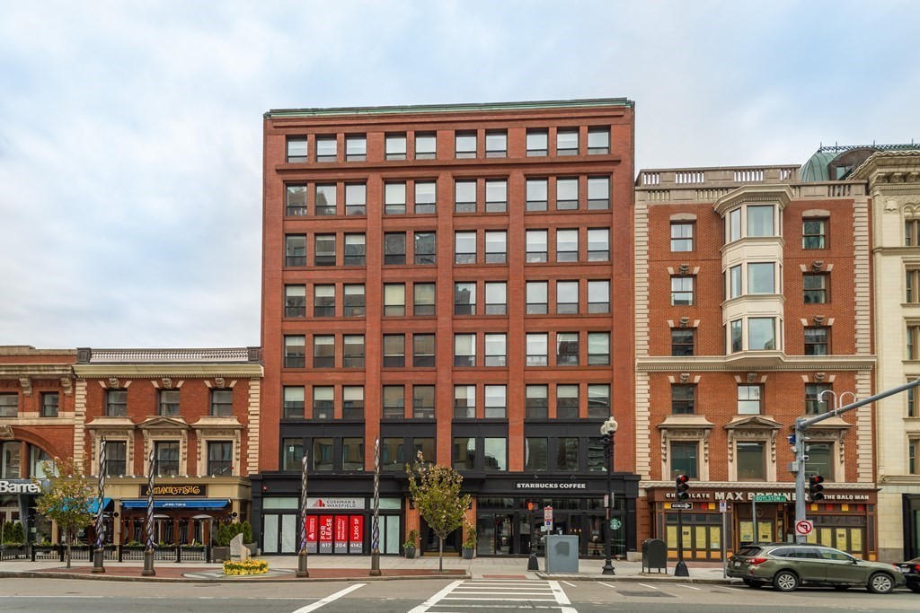 755 Boylston Luxury Apartments back Bay Boston for Rent