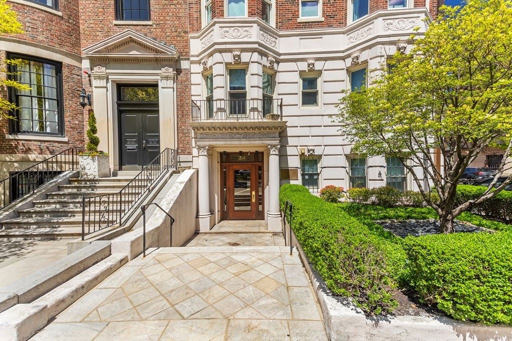 311 Commonwealth Avenue Condos For Sale Back Bay Boston