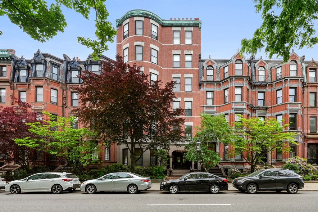 290 Commonwealth Avenue Back Bay Boston Classic Luxury Condos For Sale