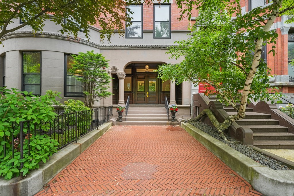 290 Commonwealth Avenue Back Bay Boston Classic Luxury Condos For Sale