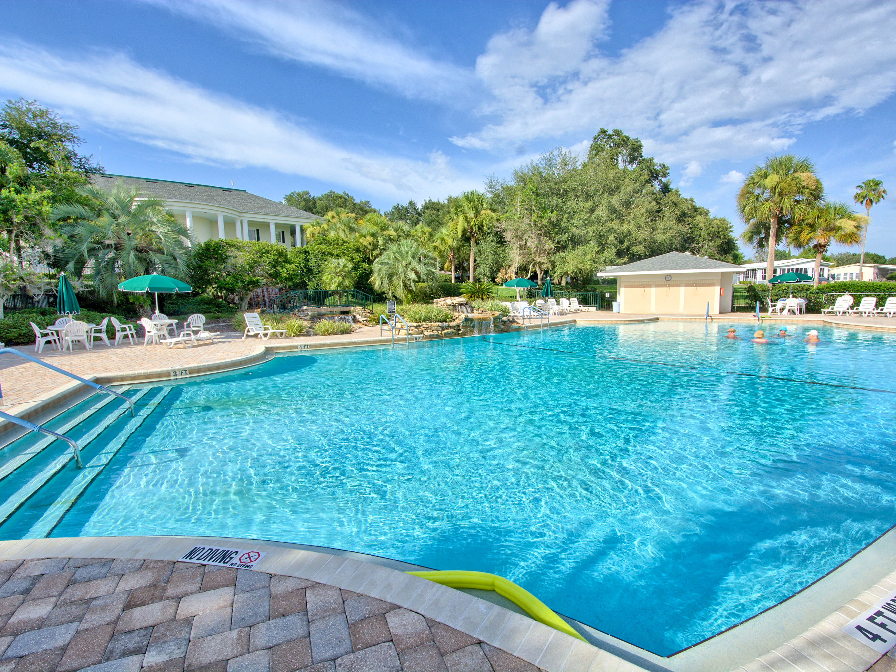 Swimming Pool Homes for Sale in The Plantation at Leesburg, FL