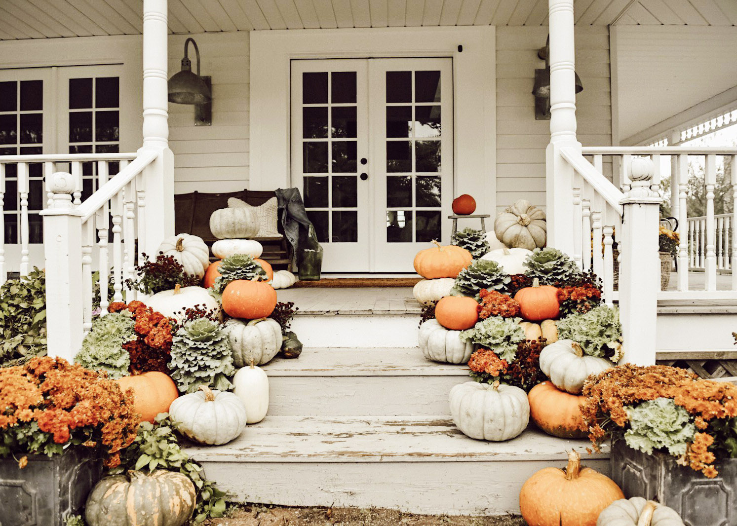 6 Ways to Decorate Your Front Door for Fall