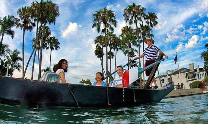 Naples Long Beach Ca Real Estate And Living The Authentic Venetian Gondolas Cruise Cs Of Naples Island Offering A Relaxing And Experience For All Who Take Part