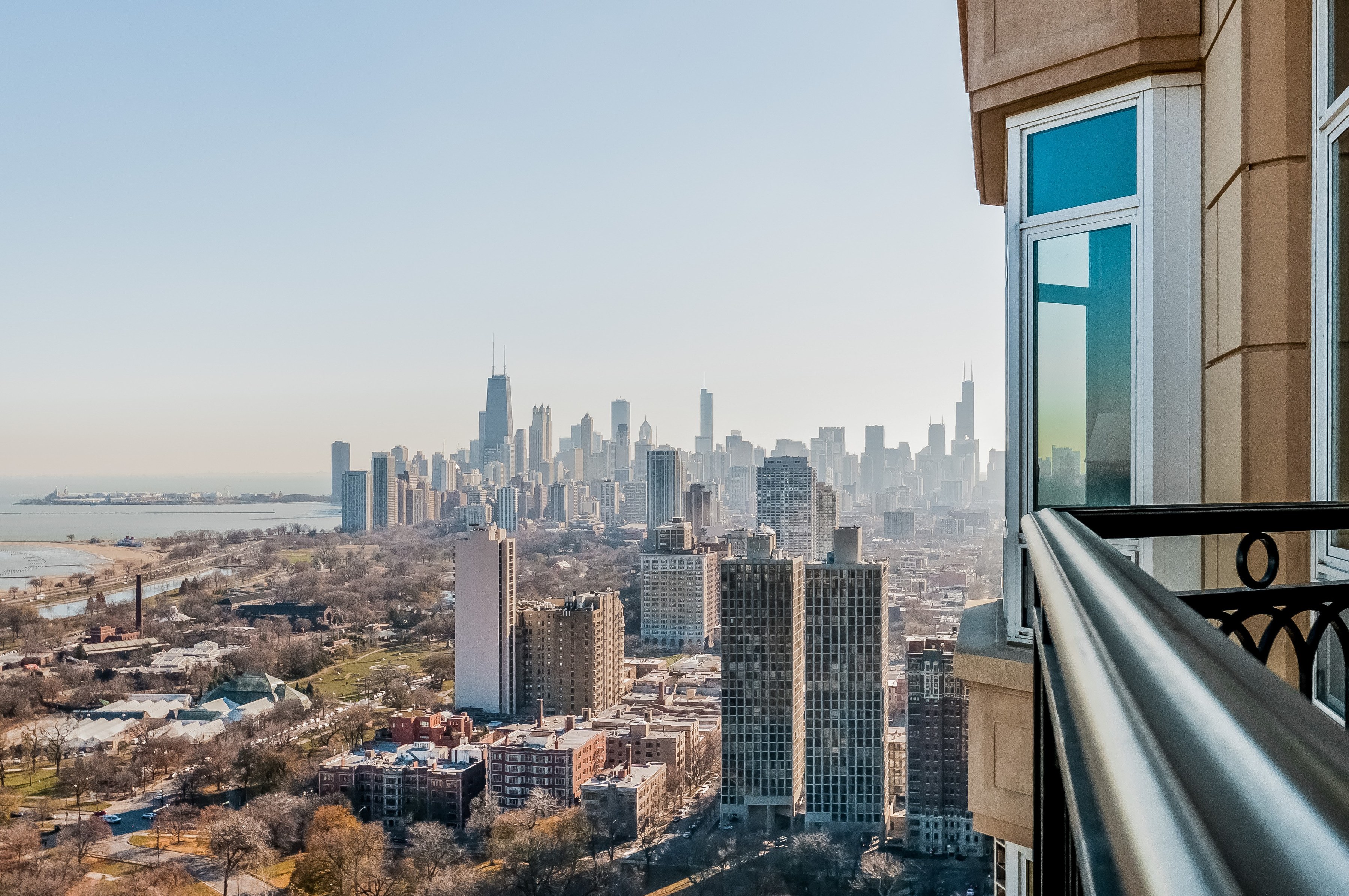 Chicago Apartment And Condo Rentals Chicago Apartment Downtown View