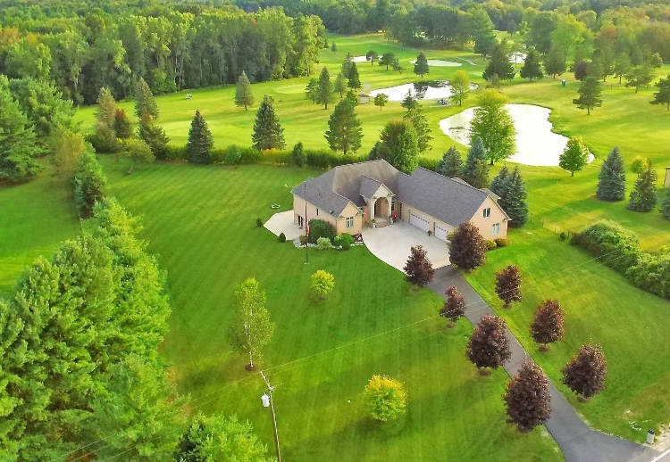 Bruce Township Ranch with Golf Course View