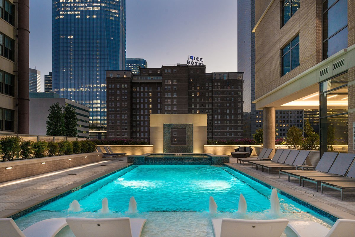 Best Apartment Pools in Houston