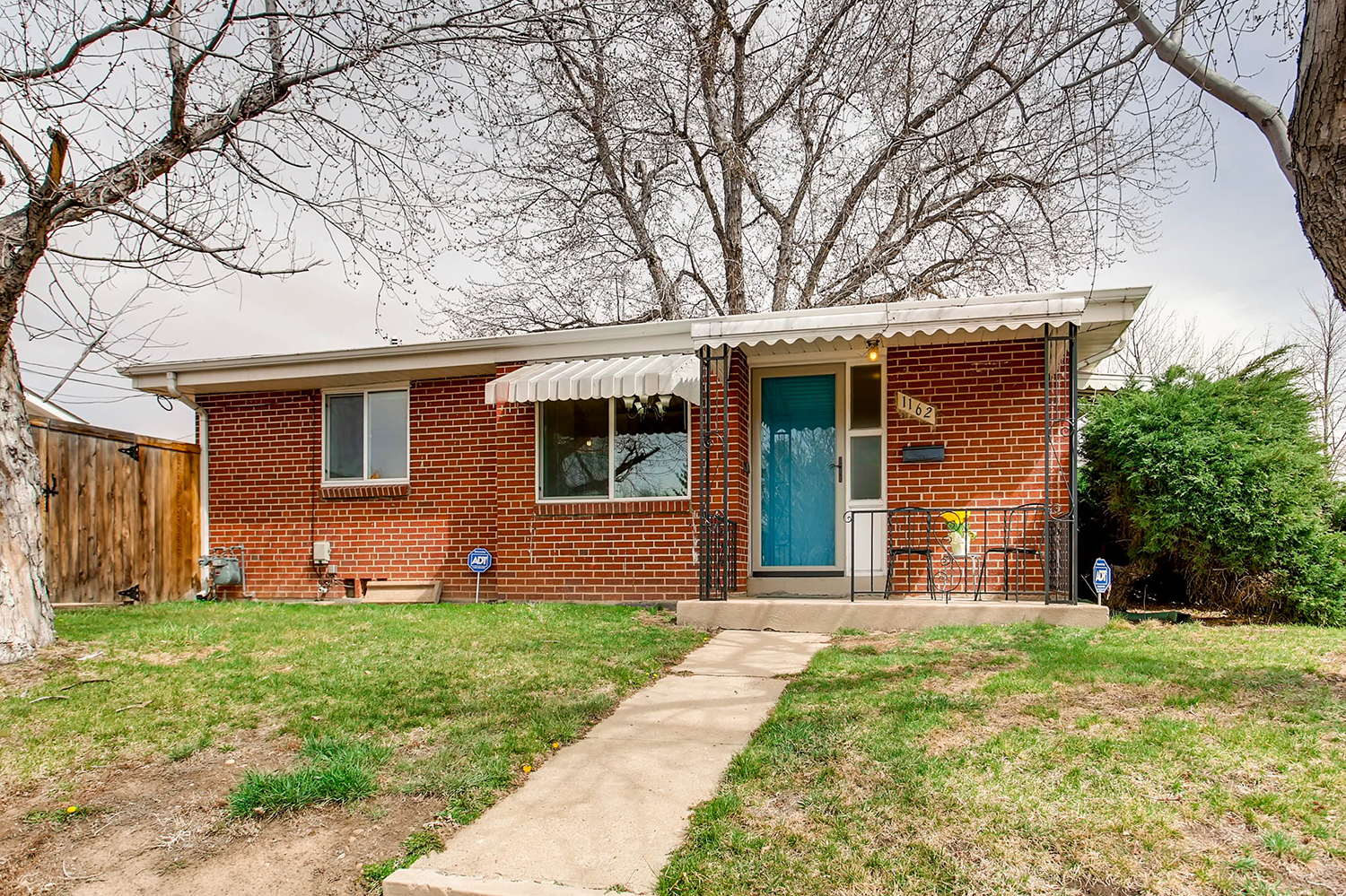 Comfy Cottage Near Lowry Stapleton Areas Denver Blog Find Your