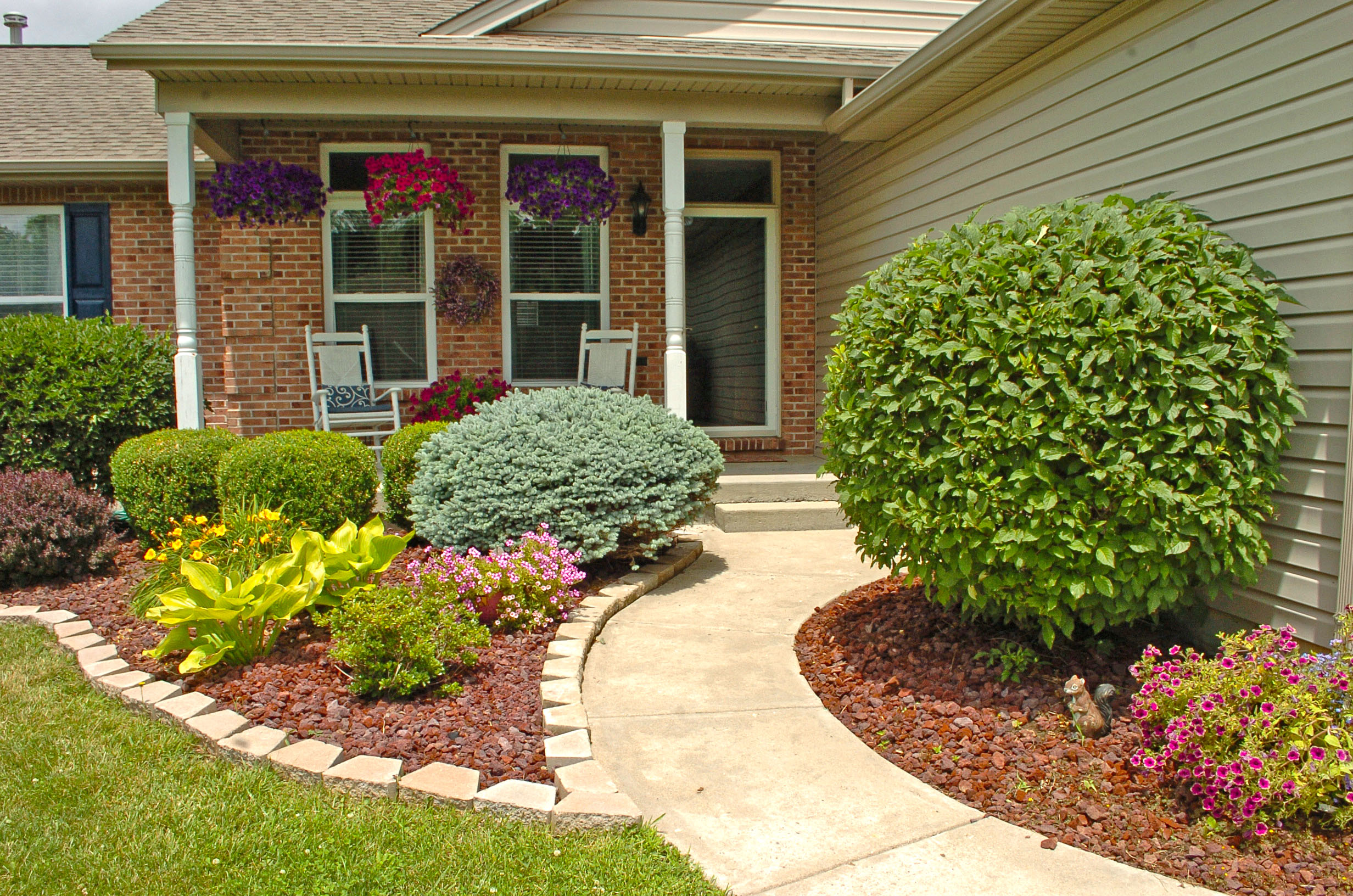 What's the deal with curb appeal? LRE's Expert Real Estate Information